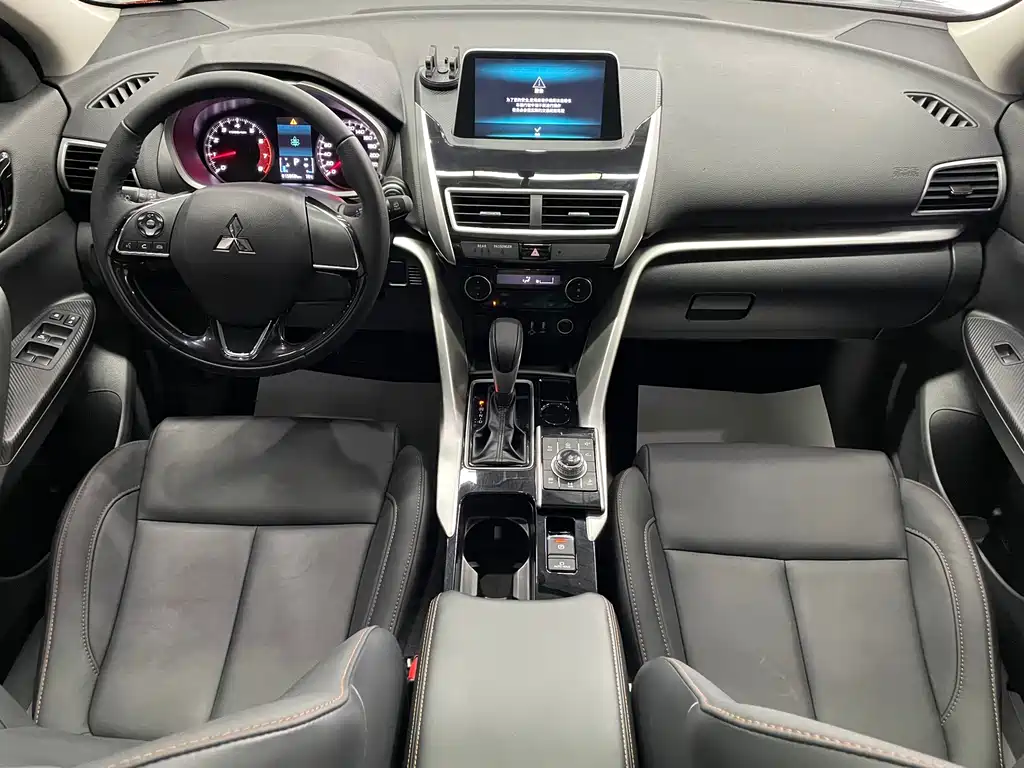 Mitsubishi Eclipse Cross — миниатюра 13