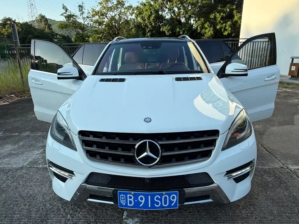 Mercedes-Benz M-Class — миниатюра 4