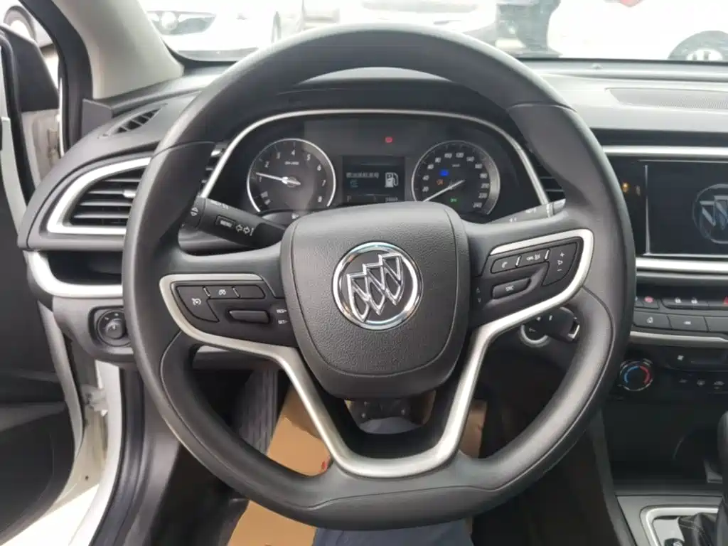 Buick Excelle — миниатюра 11