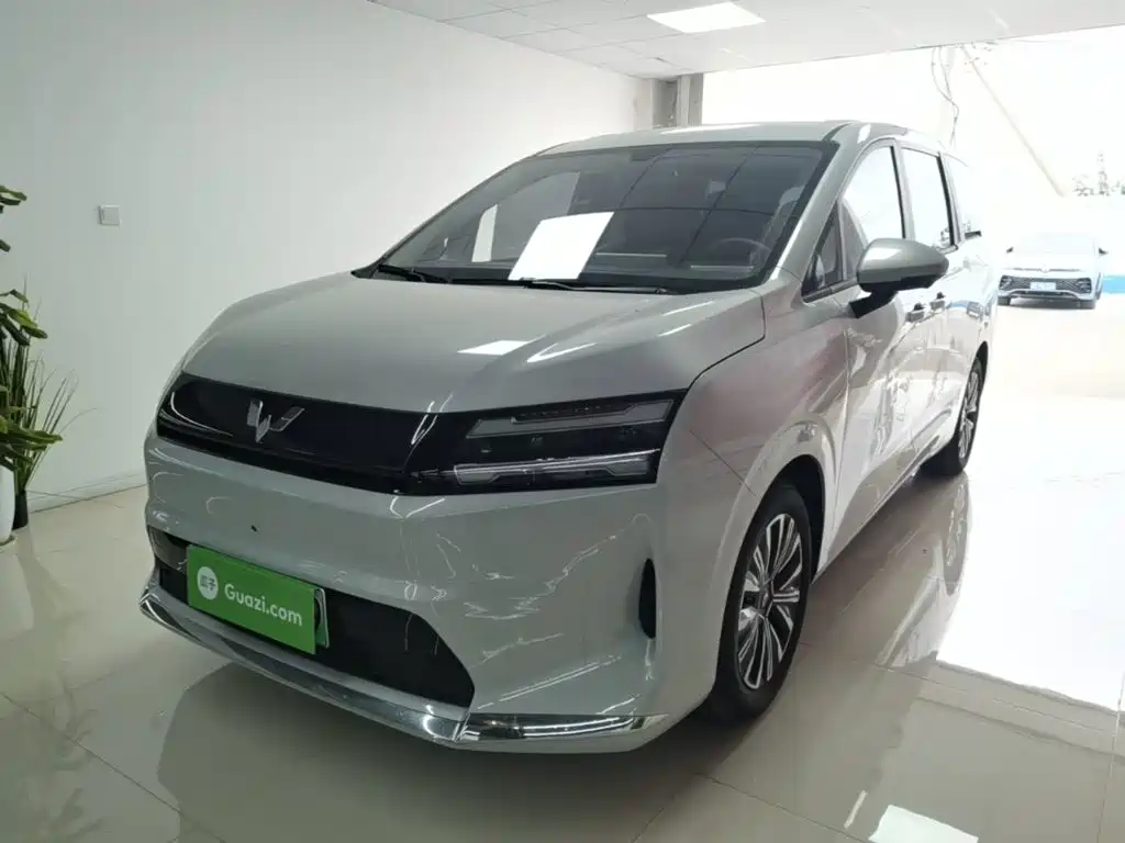 Wuling Xingguang 730 New Energy — миниатюра 2