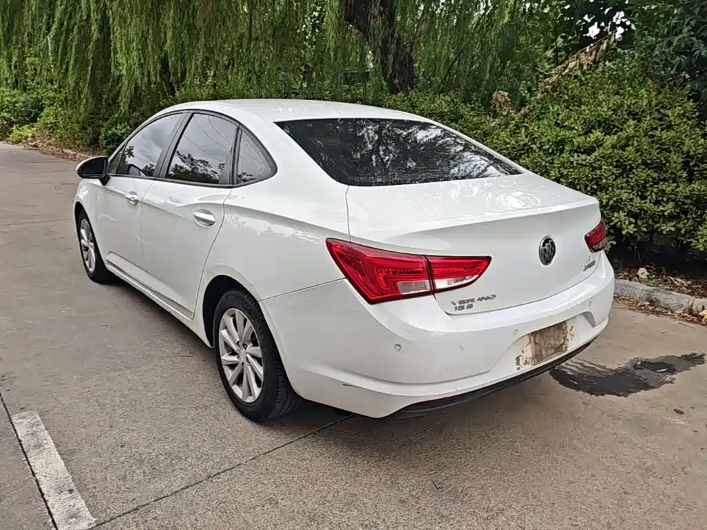 Buick Verano — миниатюра 5
