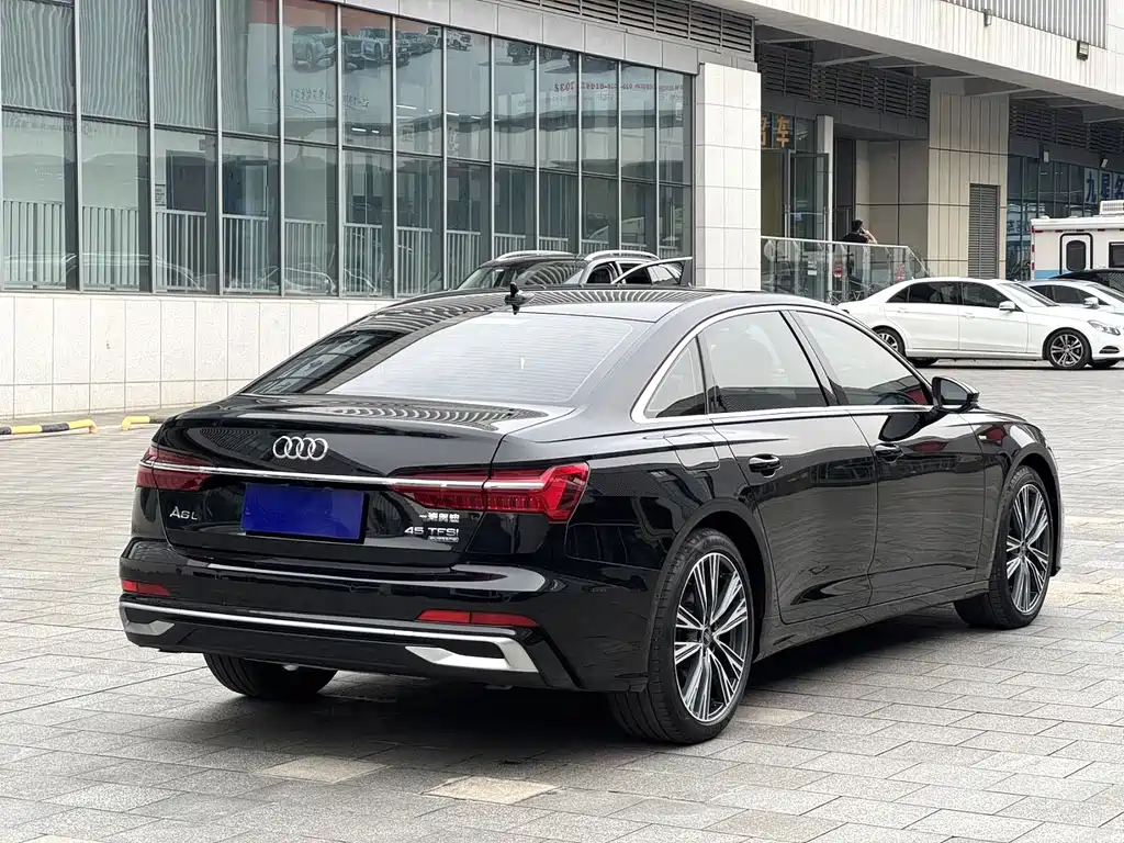 Audi A6L — миниатюра 7