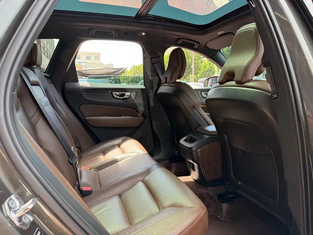 Volvo XC60 — миниатюра 13