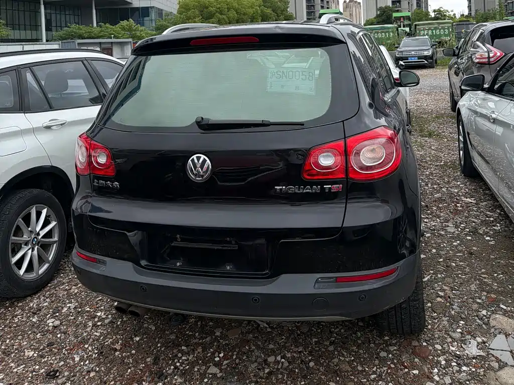 Volkswagen Tiguan 2012 1.8TSI AT