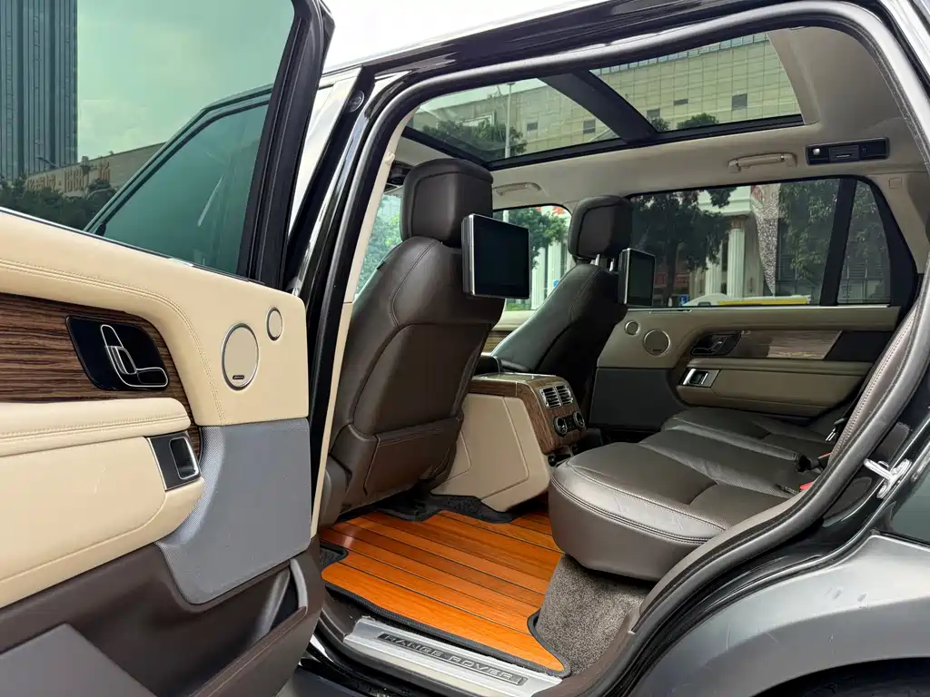 Land Rover Range Rover — миниатюра 12