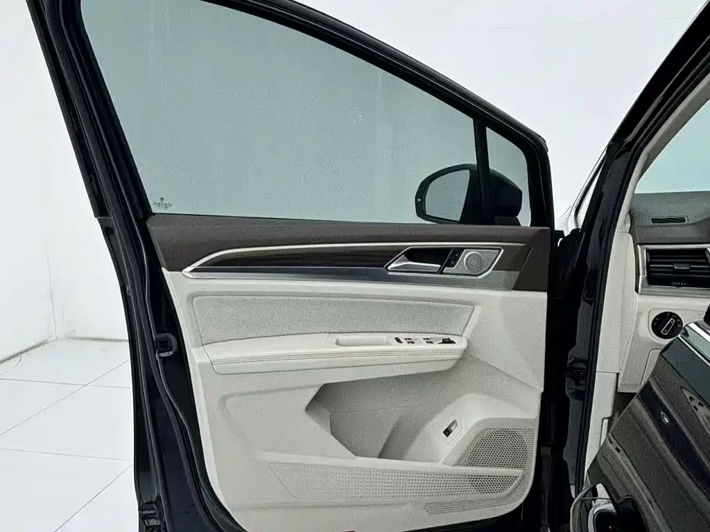 Volkswagen Viloran — миниатюра 15