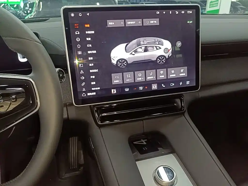 Polestar Polestar 4 — миниатюра 13