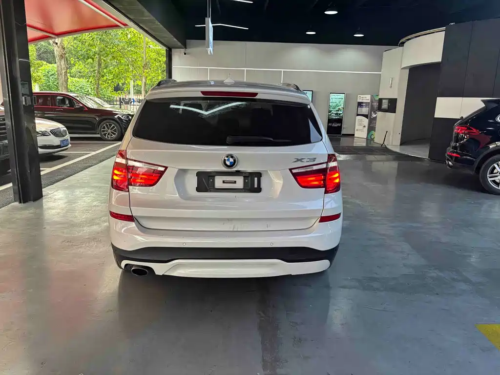 BMW X3 (Import) — миниатюра 9