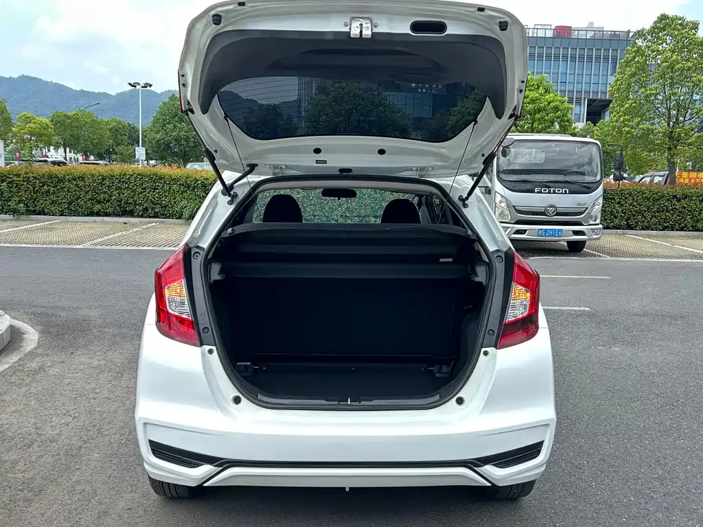 Honda Fit — миниатюра 14
