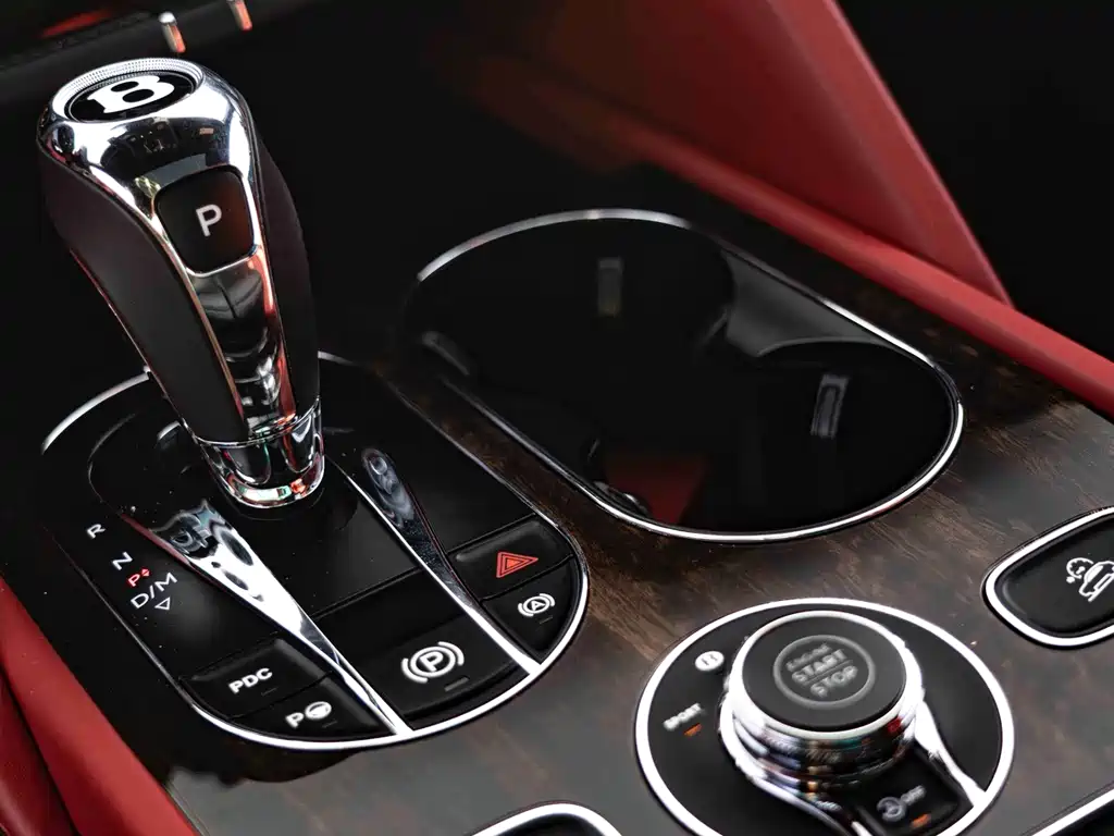 Bentley Bentayga — миниатюра 11