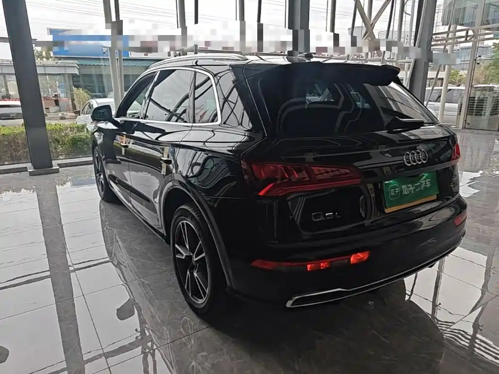 Audi Q5L — миниатюра 5