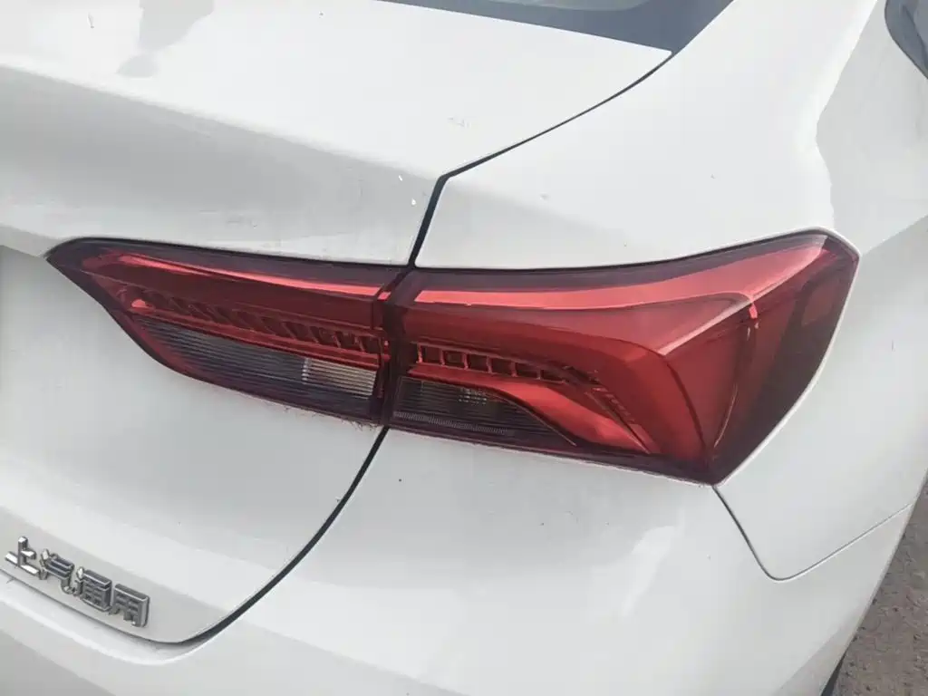 Buick Verano — миниатюра 8