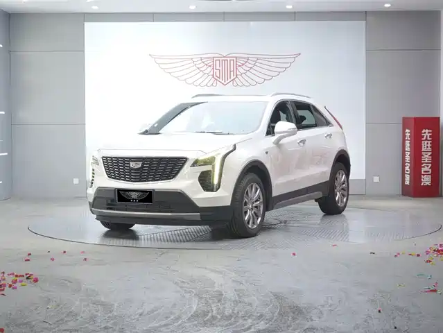 CADILLAC  XT4 2022