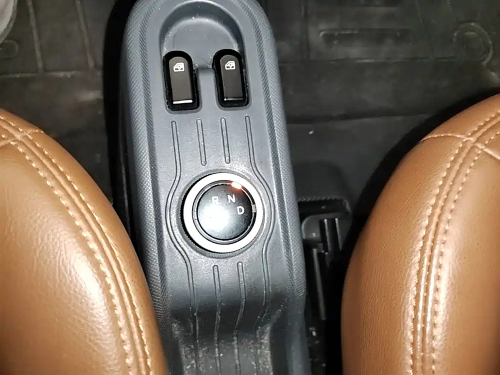 Wuling MINIEV — миниатюра 14