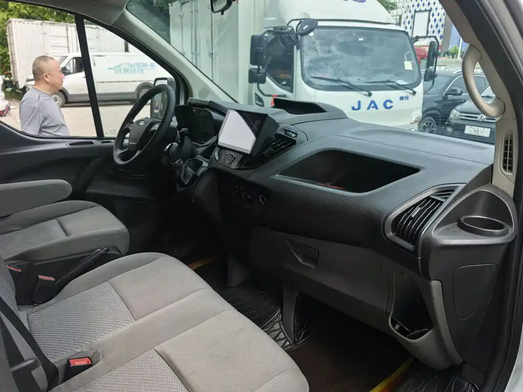 Ford Transit 2020 2.0T AT V
