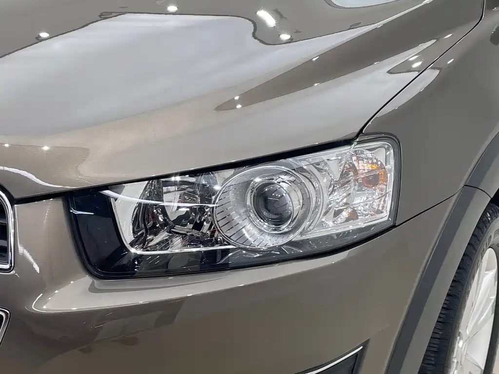 Chevrolet Captiva — миниатюра 3