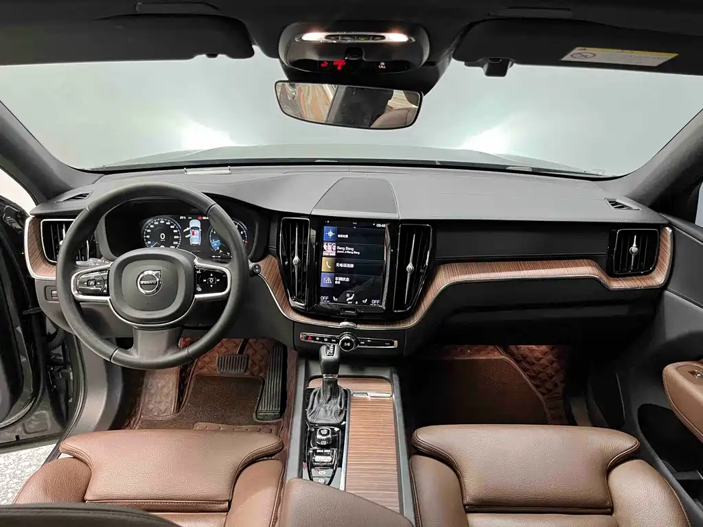 Volvo XC60 — миниатюра 10