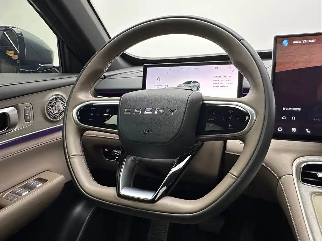 Chery 8 PLUS 2025 290TGDI DCT Luxury