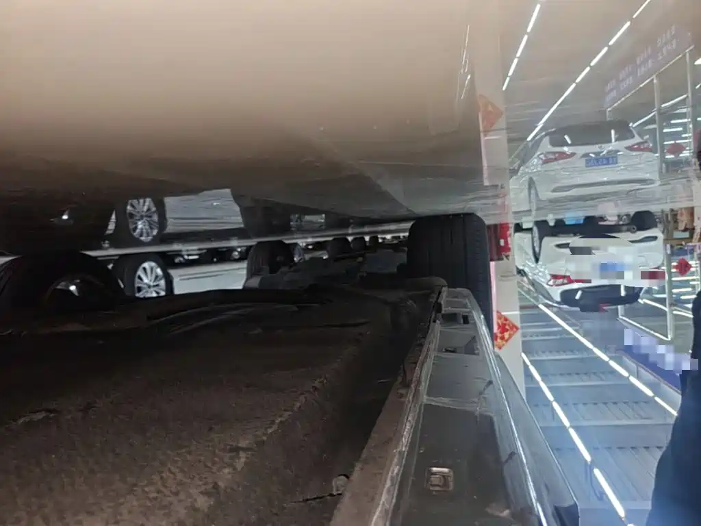 Audi A6L — миниатюра 21