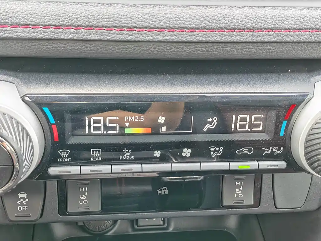 Toyota RAV4 Prime — миниатюра 19