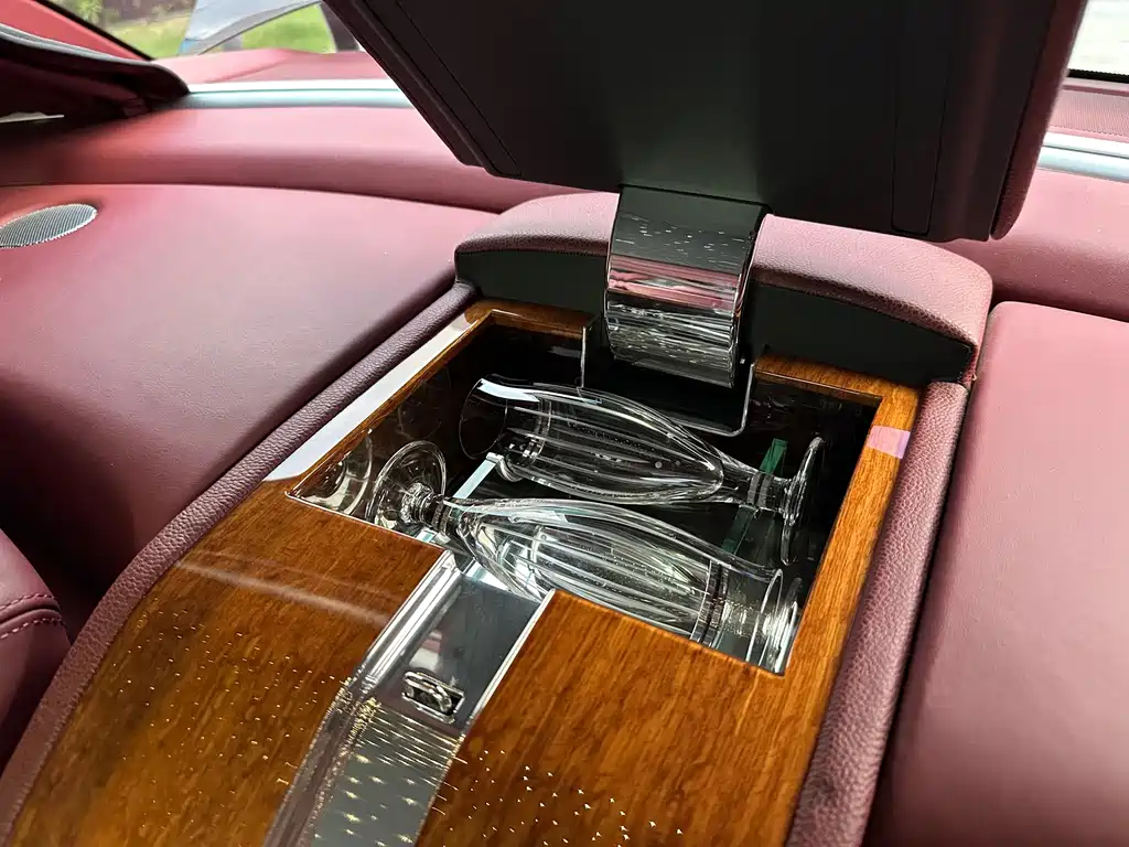 Rolls-Royce Phantom — миниатюра 14