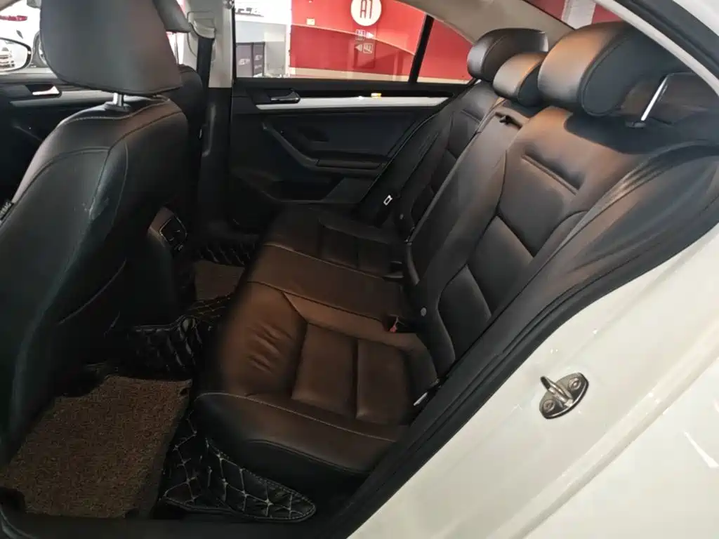 Volkswagen Sagitar — миниатюра 17
