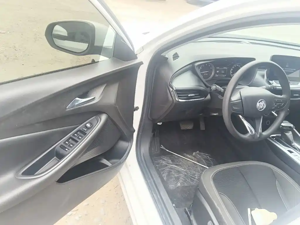 Buick Verano — миниатюра 16