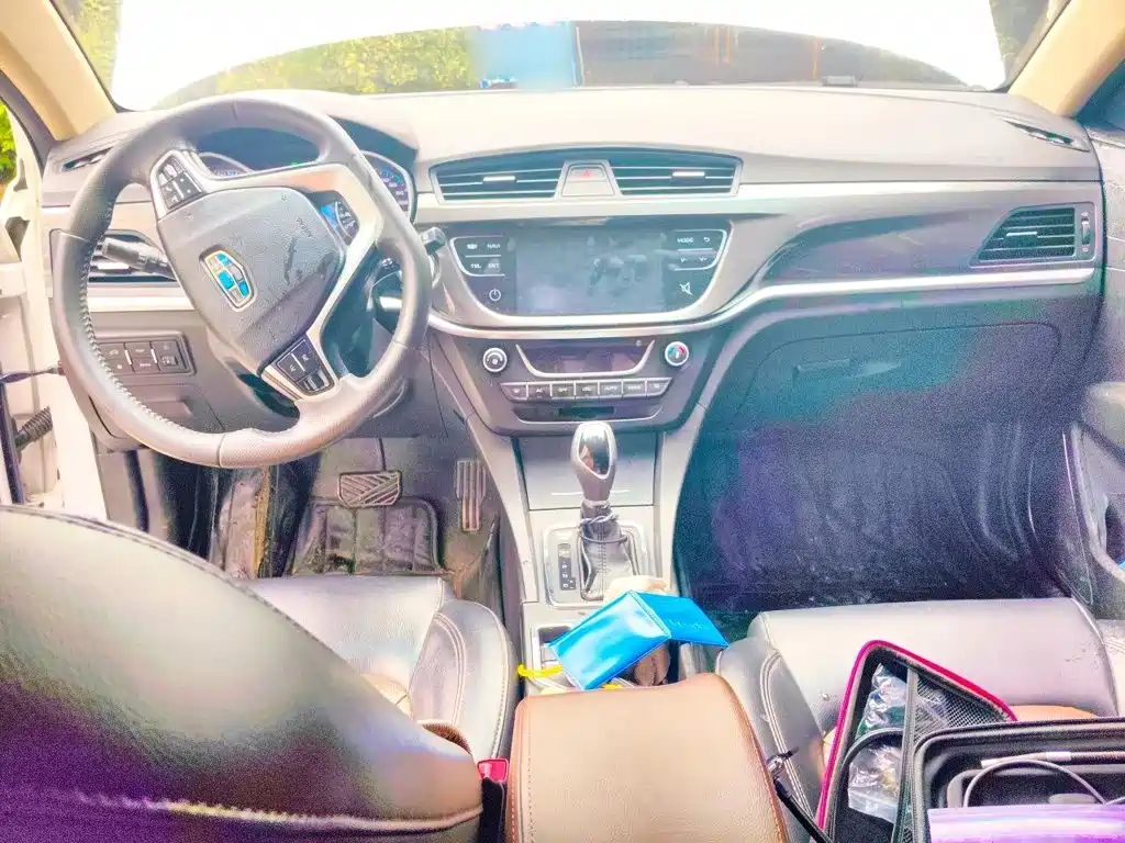 Geely Emgrand — миниатюра 10
