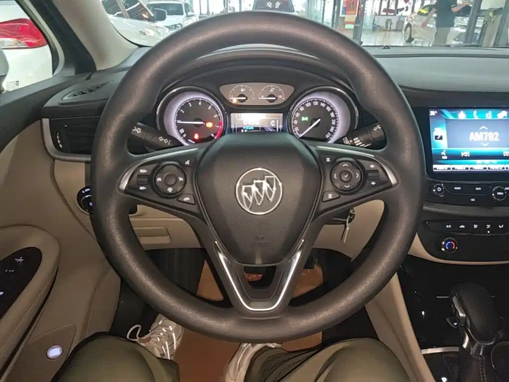 Buick Verano — миниатюра 11