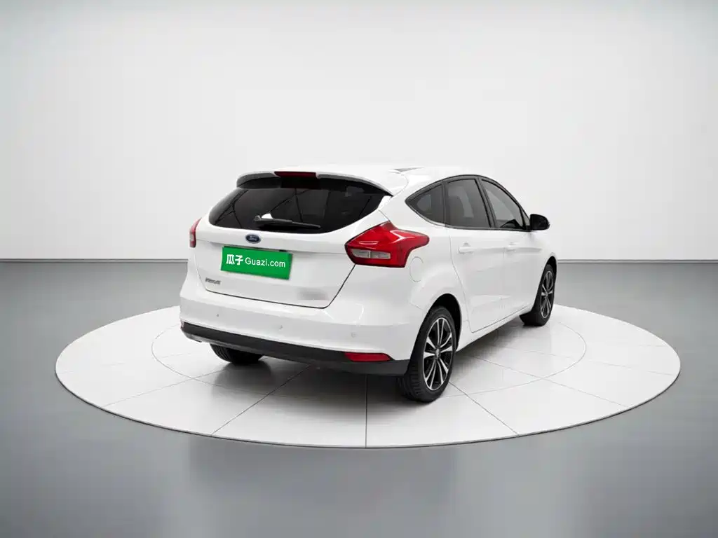 Ford Focus — миниатюра 6