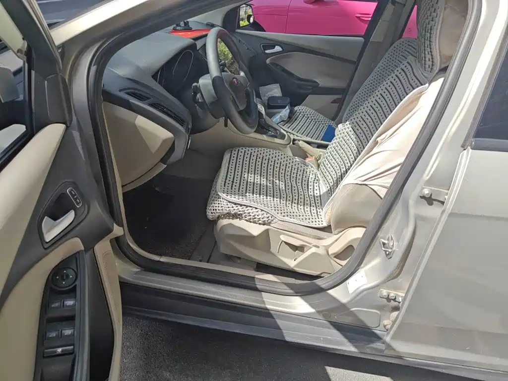 Ford Focus — миниатюра 17