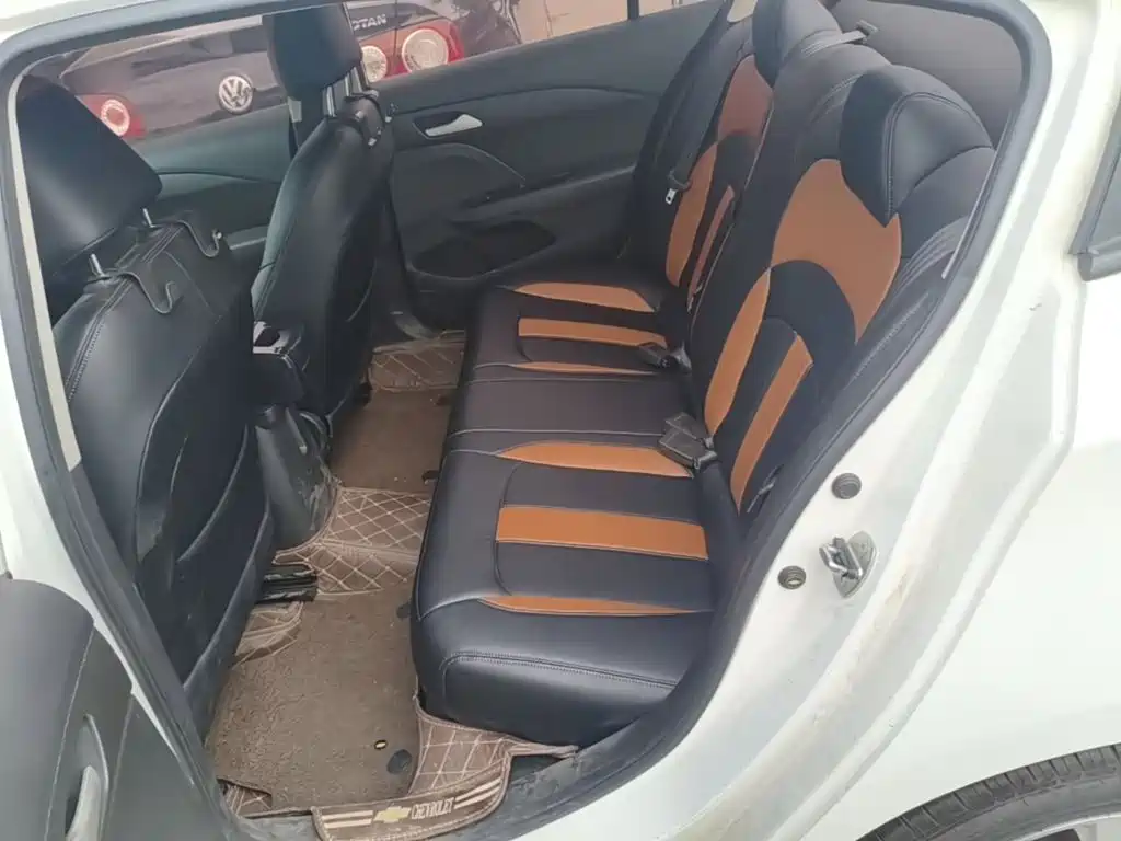 Chevrolet Cavalier — миниатюра 17