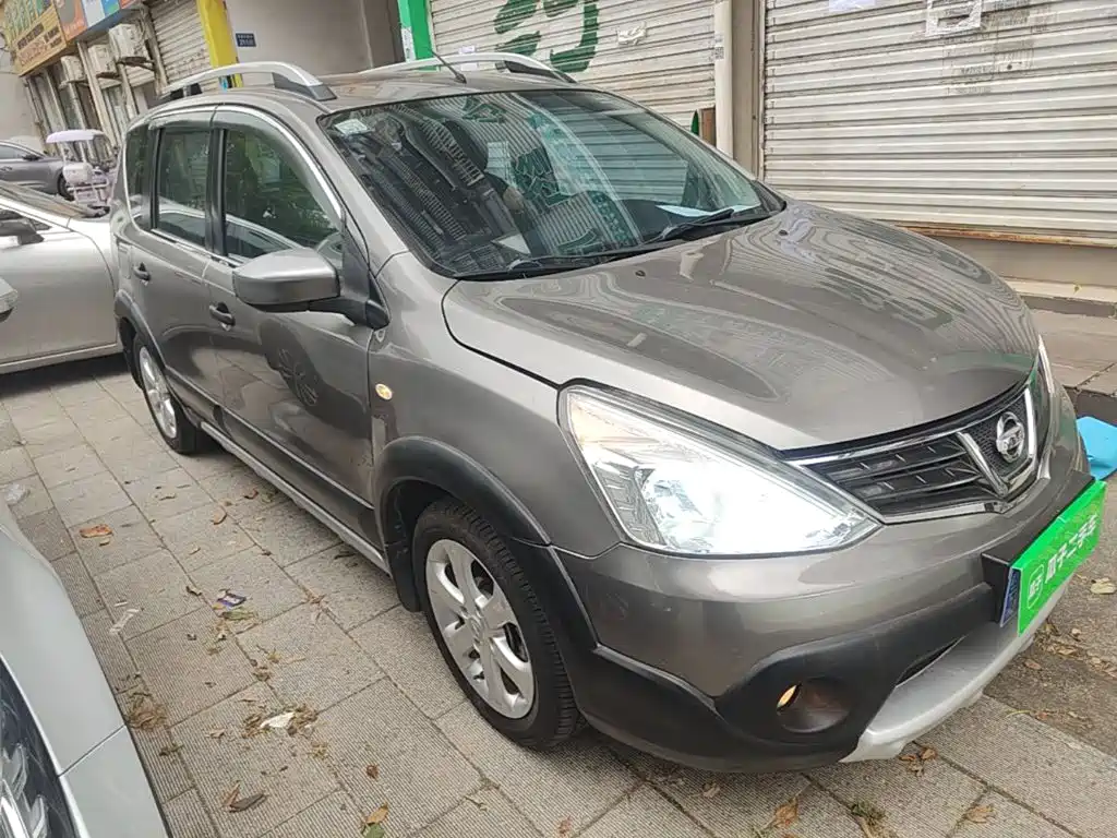 Nissan Livina — миниатюра 4