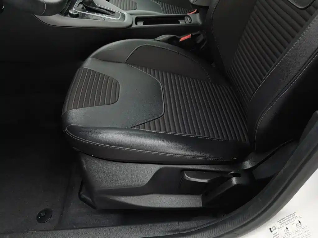 Ford Focus — миниатюра 20