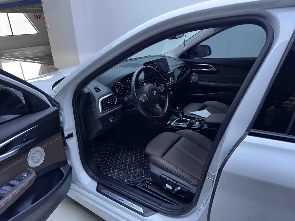 BMW 1 Series — миниатюра 10