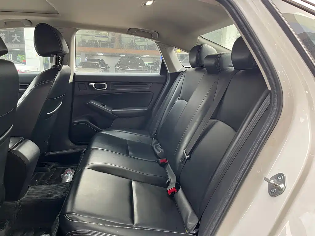 Honda Civic — миниатюра 9