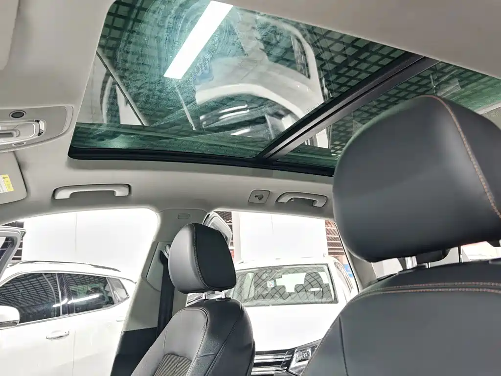 Audi Q5L — миниатюра 17