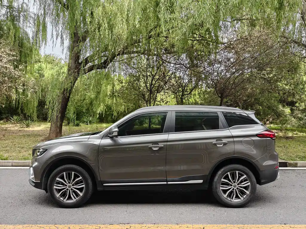 Geely Boyue — миниатюра 5