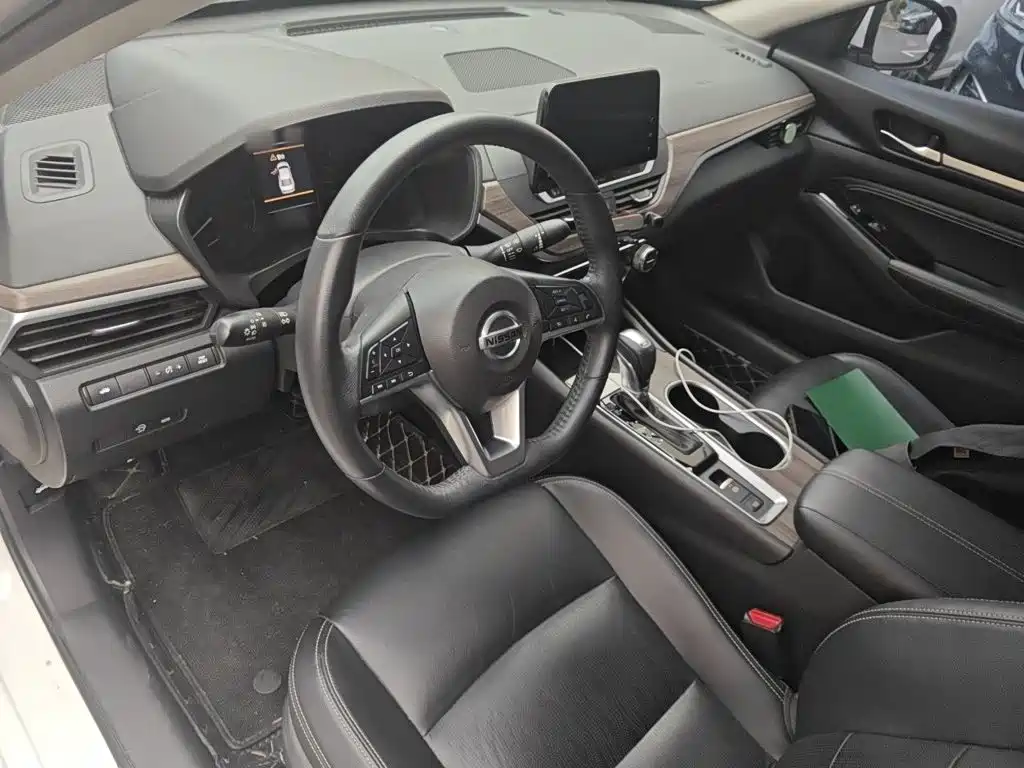 Nissan Teana — миниатюра 6