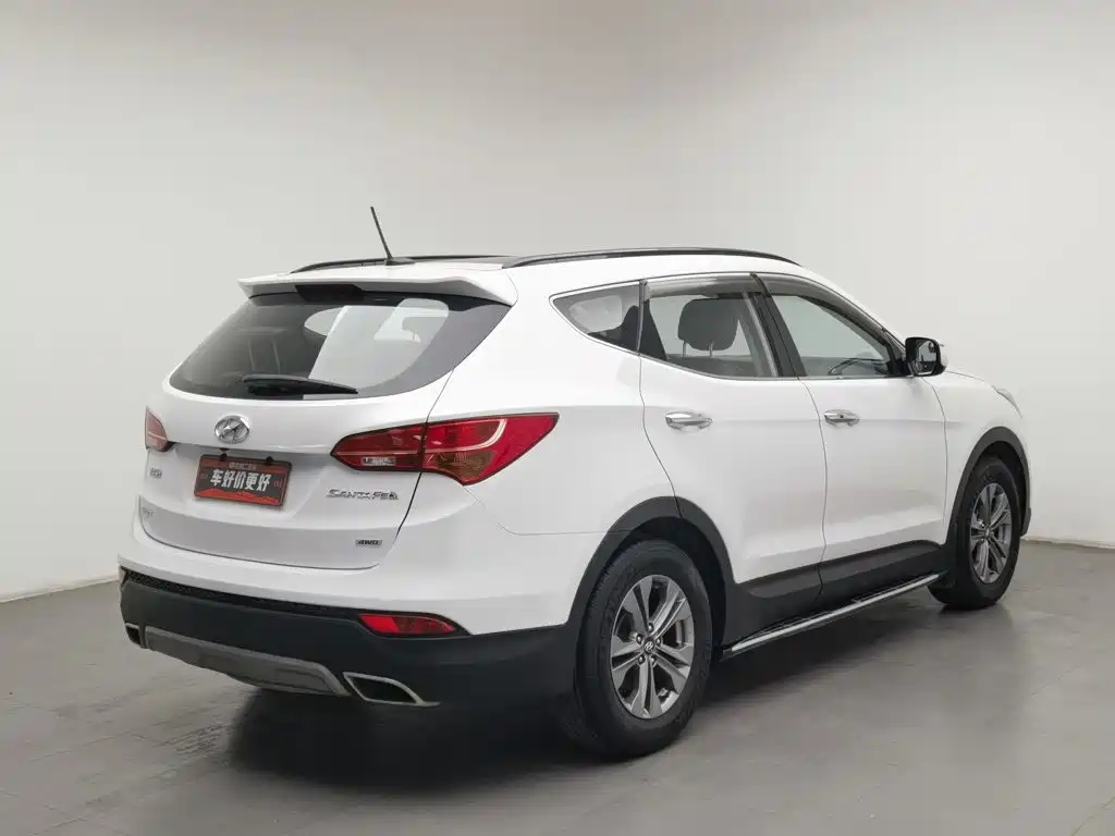 Hyundai Santa Fe — миниатюра 2