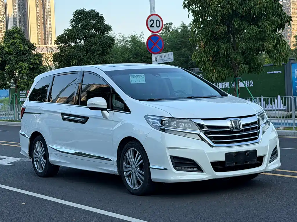 Honda Elysion — миниатюра 3