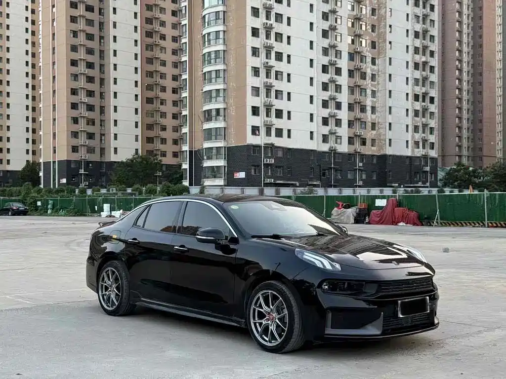 Lynk & Co 03 — миниатюра 9