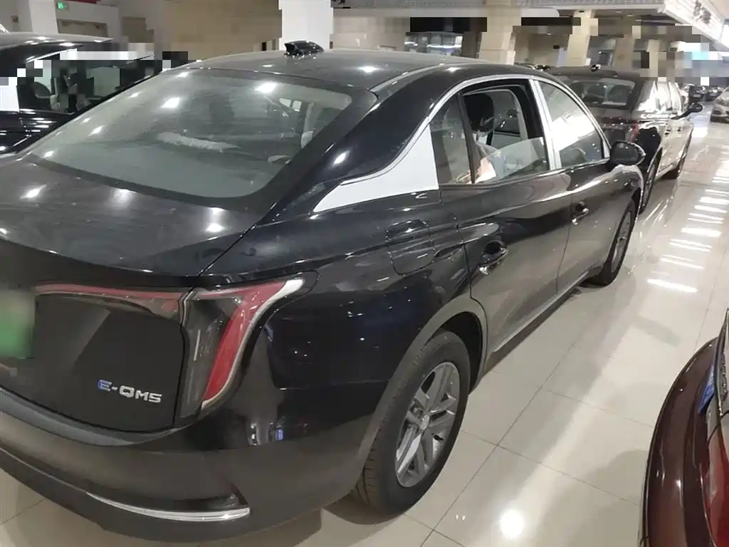 Hongqi E-QM5 2025 500km
