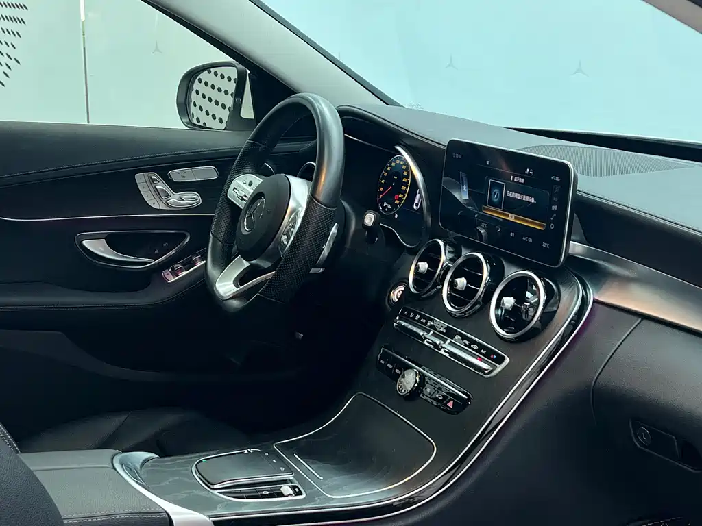 Mercedes-Benz C-Class — миниатюра 10