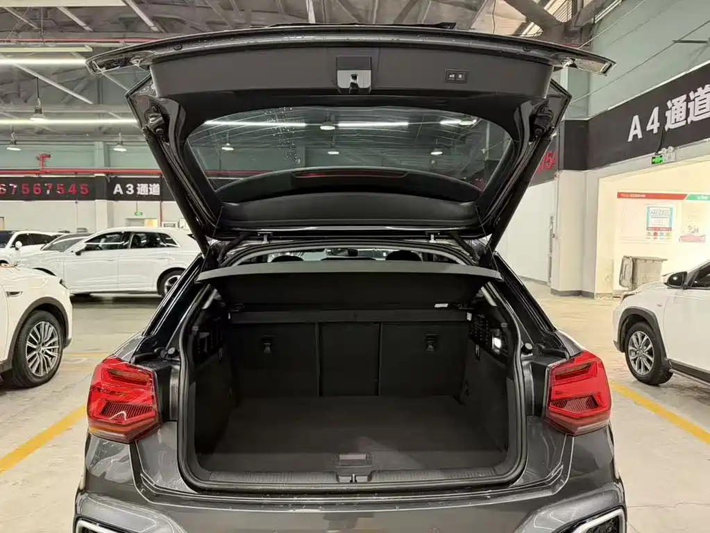 Audi Q2L — миниатюра 10