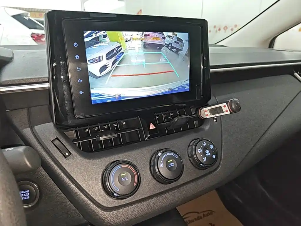 Toyota Corolla — миниатюра 13