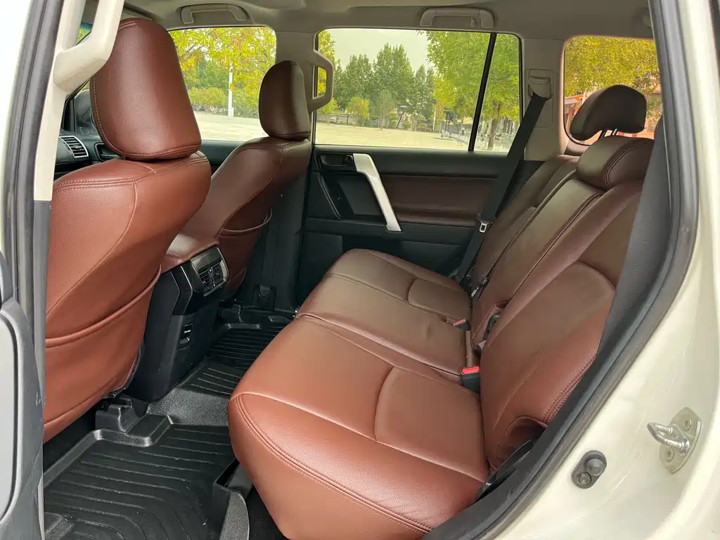 Toyota Prado — миниатюра 7