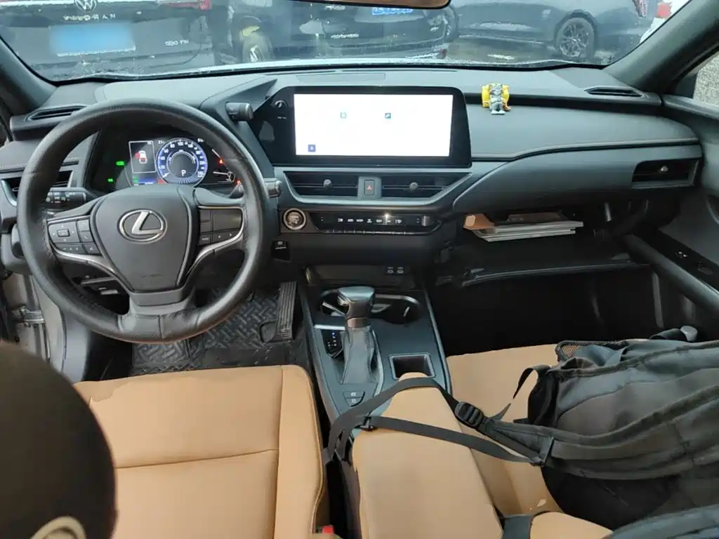 Lexus UX — миниатюра 10