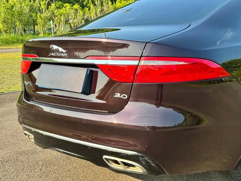 Jaguar XFL — миниатюра 21