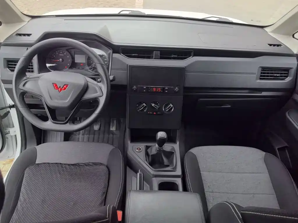 Wuling Hongguang PLUS — миниатюра 10